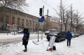 ‘太阳成集团tyc7111cc’刘惜君亮相中国TOP排行榜颁奖礼荣获“音乐之声推荐歌手“并透露新作惊喜(图1) 太阳成集团tyc7111cc