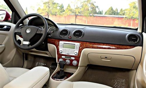 ‘太阳成集团tyc7111cc’仨Rapper合唱《虎山行》 艾福杰尼获赞“仙气十足”(图3) 太阳成集团tyc7111cc